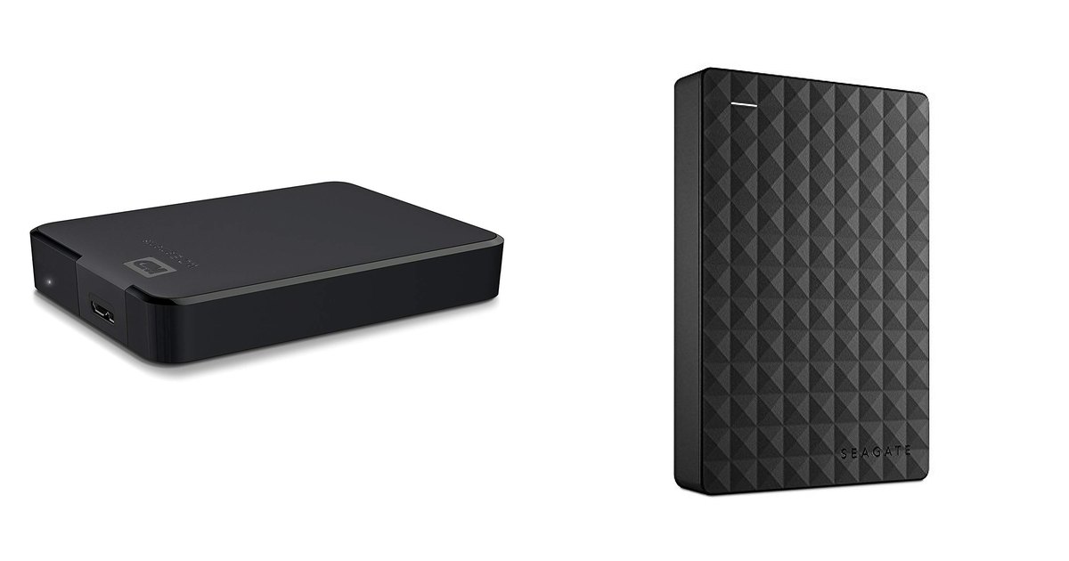 WD Elements Portable 4 TB (links) und Seagate Expansion Portable 4 TB (rechts) nebeneinander